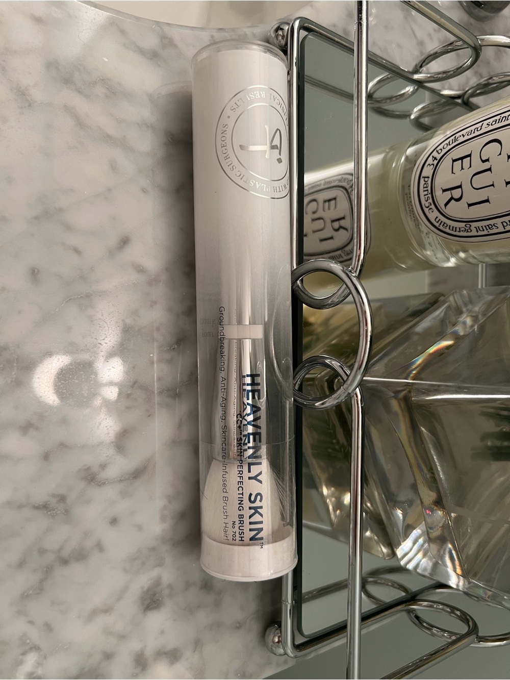 NIB- it cosmetics Heavenly Skin CC+ Skin Perfecting Makeup Brush